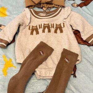 Babygirl Football Outfit with socks & headband. Size 0/3 months.